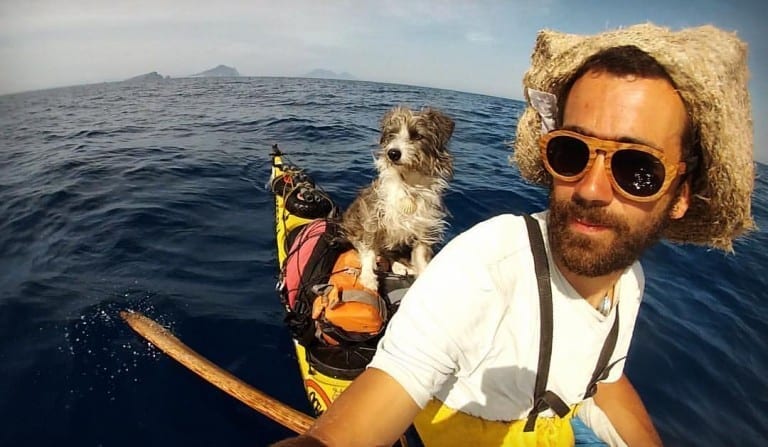 sergi basoli e cane nirvana in kayak