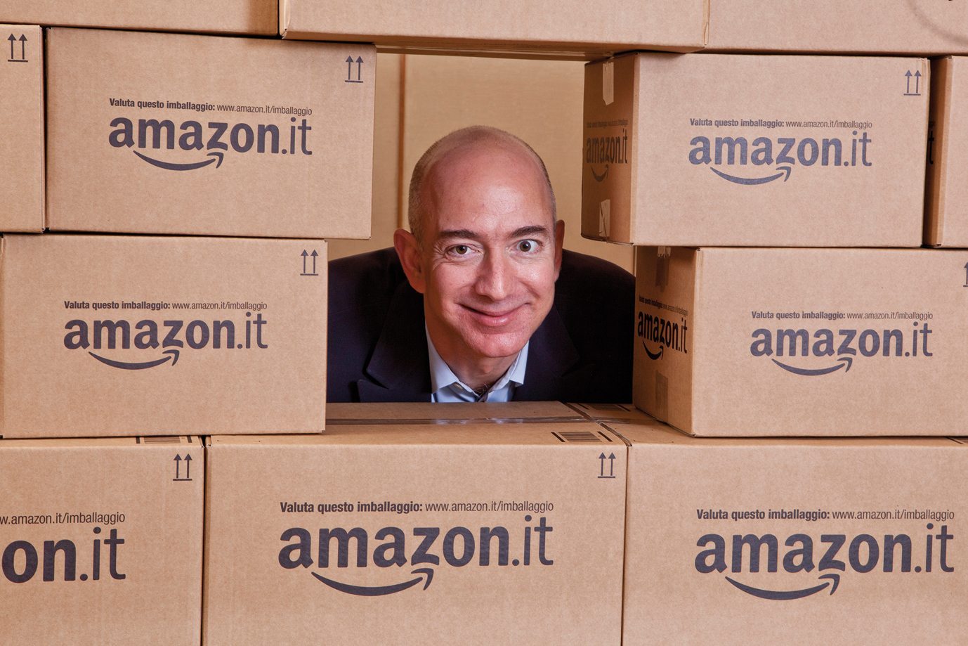 Jeff Bezos, il fondatore di Amazon, è l'uomo più ricco della storia