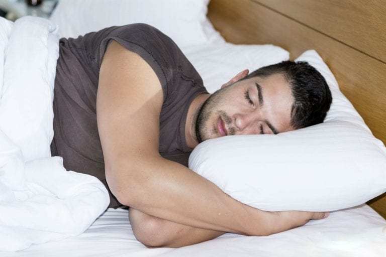 15.000 euro per stare a letto due mesi: l'Esa cerca volontari
