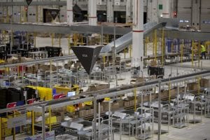 amazon logistica lavoro