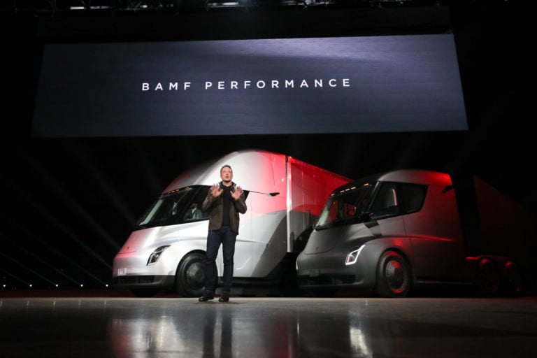 elon musk camion tesla