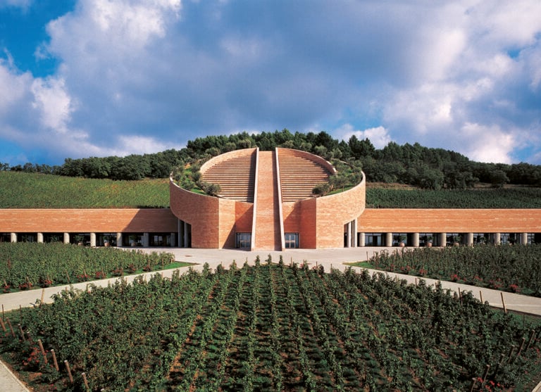 Petra, Cantine Moretti