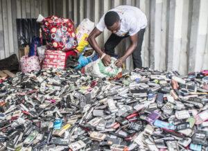 Smartphone ecosostenibili contro l’impatto etico-ambientale Fairphone