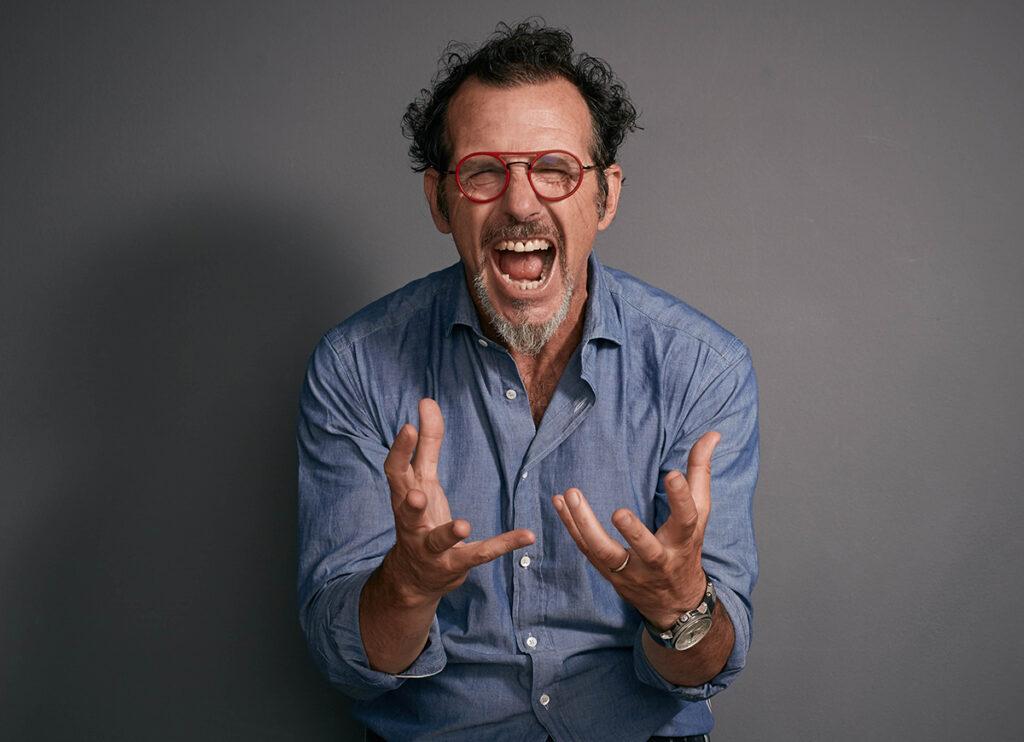 “La distanza tra l’ideale e il reale di solito ti fa incazzare come una iena”