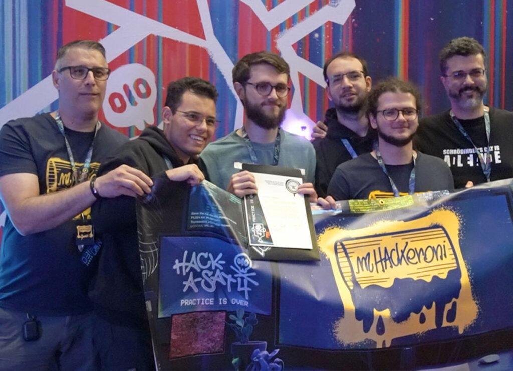 Mhackeroni, la squadra di hacker etici italiani che ha vinto la Hack-A-Sat USA