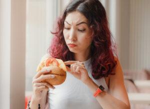 La grandezza conta. Lo decide un tribunale degli Stati Uniti che mette sotto accusa il Whopper, il panino iconico di Burger King