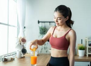 Il costo del succo d'arancia triplicato, la profezia di “Una poltrona per due”