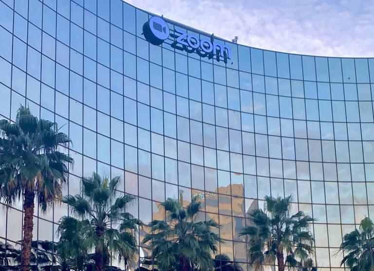 Ironia della sorte: Zoom e il ritorno in ufficio