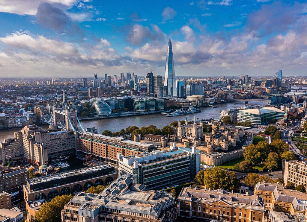 Gli italiani premiano il Regno Unito per opportunità di lavoro e business