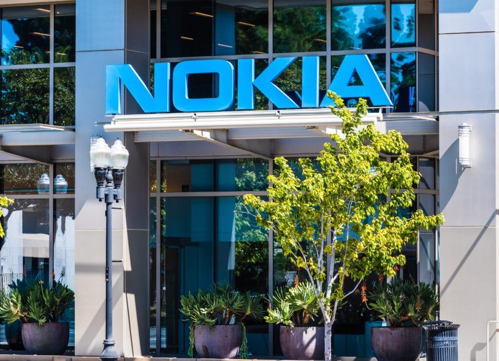 Licenziamenti in Nokia: 14 mila licenziati come risposta al calo delle vendite