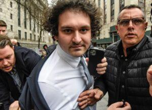 Otre cento anni di carcere per Sam Bankman-Fried