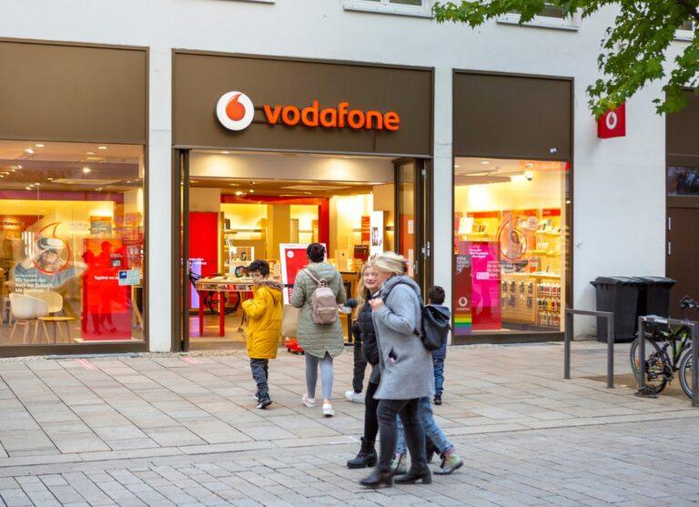 Iliad vuole comprare Vodafone Italia: cosa significa per il mercato italiano